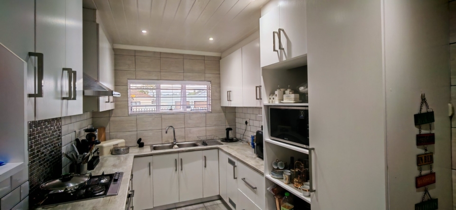 3 Bedroom Property for Sale in Ferness Estate Western Cape